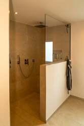 Badezimmer 2
