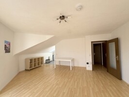 Wohn/Schlafzimmer
