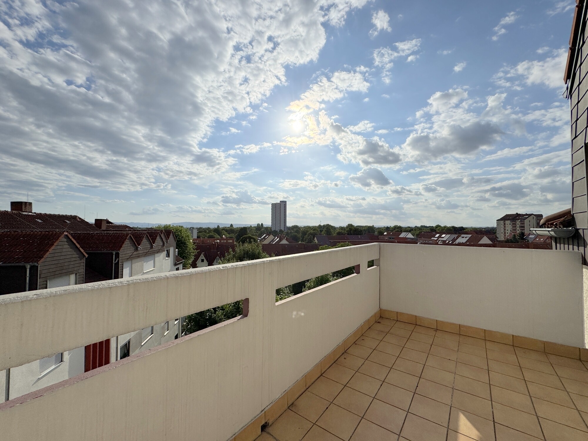 großer Balkon