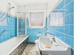 Badezimmer OG
