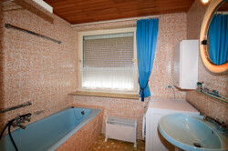 Badezimmer EG