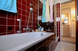 Badezimmer Wohnung EG