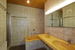 Badezimmer DG