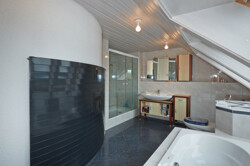 Badezimmer DG