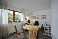 Büro/Arbeitszimmer