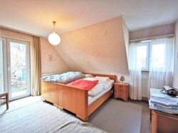 Schlafzimmer 1 DG