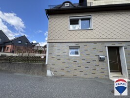 Außen mit Garten