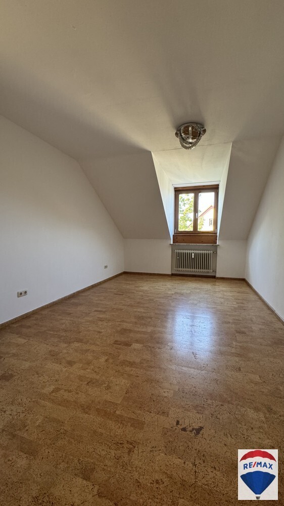Büro/ Kinder Zimmer