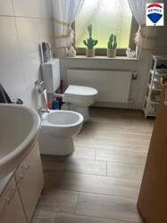 EG: Bad mit Dusche
