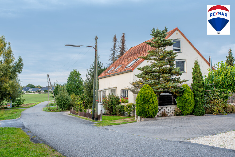 Haus_außen_Front_04