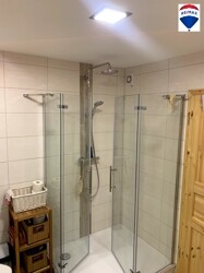 Bad mit Dusche