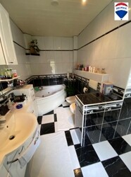 Badezimmer EG