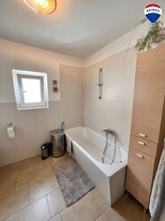 Badezimmer EG