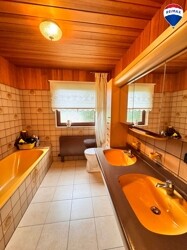 Badezimmer EG