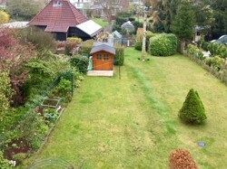 Gartenblick vom Dachgeschoss