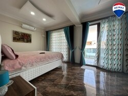 Schlafzimmer / Yatak Odası