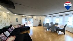 Wohnzimmer + Essbereich