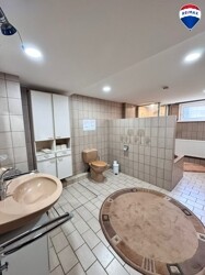 Büro-Badezimmer