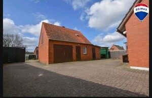 Carport und Garage