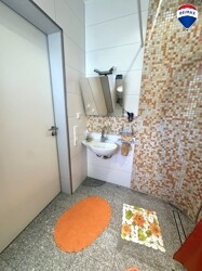 Gäste-WC mit Dusche