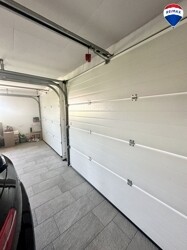 elektrische Doppelgarage