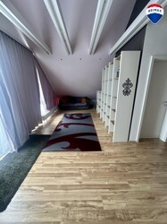 Schlafzimmer DG