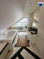 Badezimmer DG
