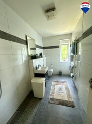 Badezimmer EG