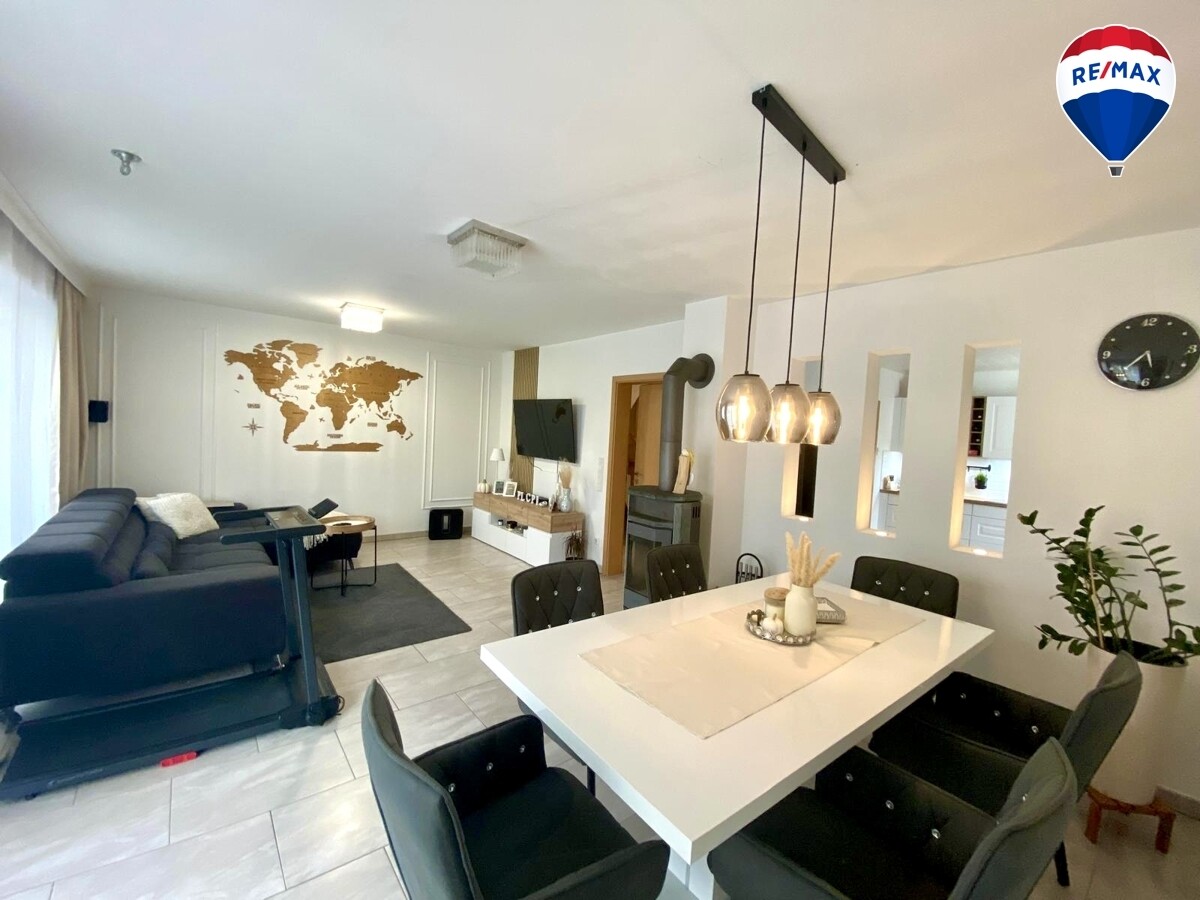 Wohn/- Essbereich EG