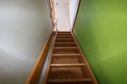 DG-rechts-Kreativraum-Treppe