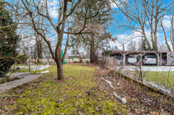 Privatgarten im Winter