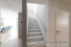 Treppenaufgang zum OG