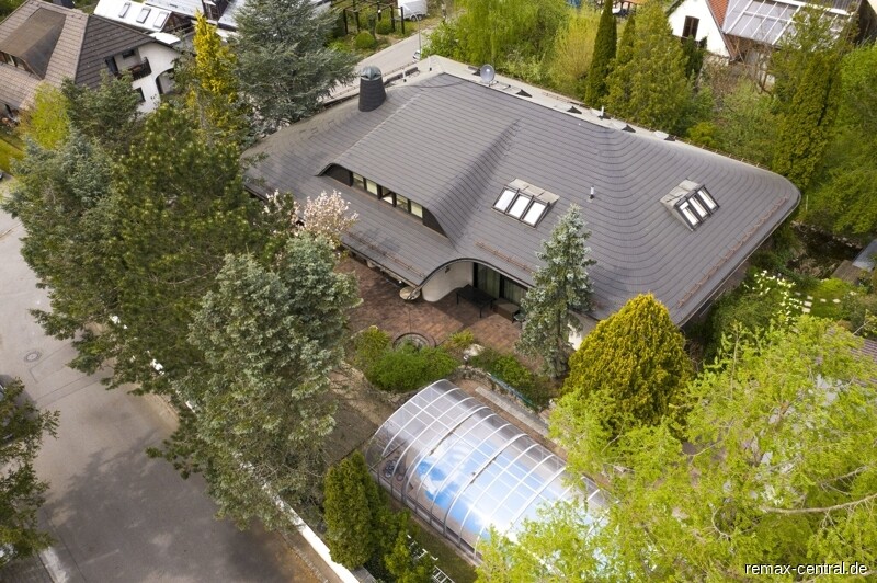 Walddachvilla