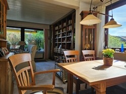 Esszimmer und Wohnzimmer