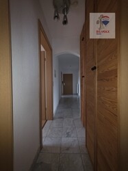 Flur mit Einbauschränken