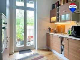 Küche mit Ostbalkon