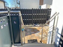 Treppe vom Balkon in den Garten/Terrasse