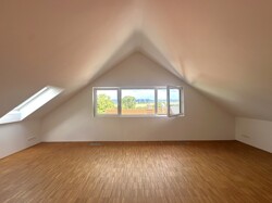 Schlafzimmer DG