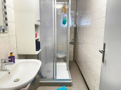 4 Badezimmer