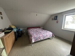 Schlafzimmer DG