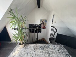 Treppe von 2. DG ins 1. DG