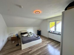 Schlafzimmer DG