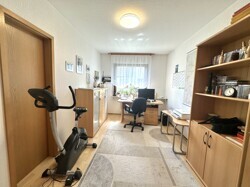 Büro od. Kinderzimmer EG