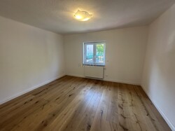 separates Zimmer OG