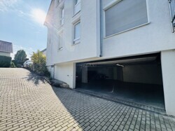 Tiefgarageneinfahrt