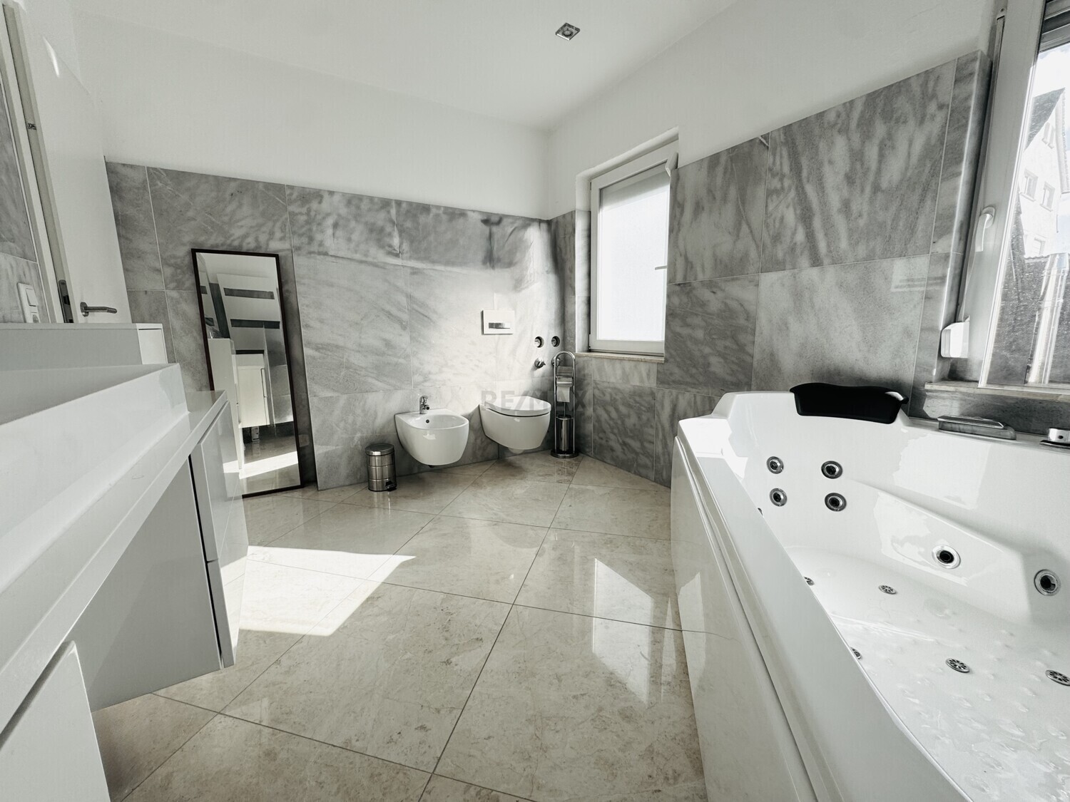 Badezimmer 2.OG
