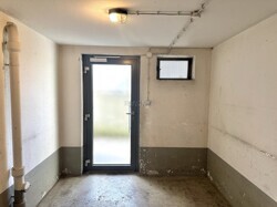 UG Ausgang nach draußen