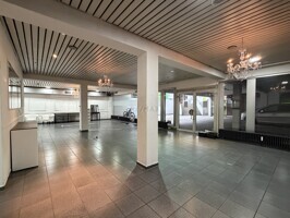 Ausstellungs-/ Verkaufsfläche