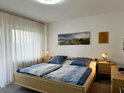 1 Schlafzimmer OG