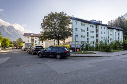 Straßenansicht Vorderseite